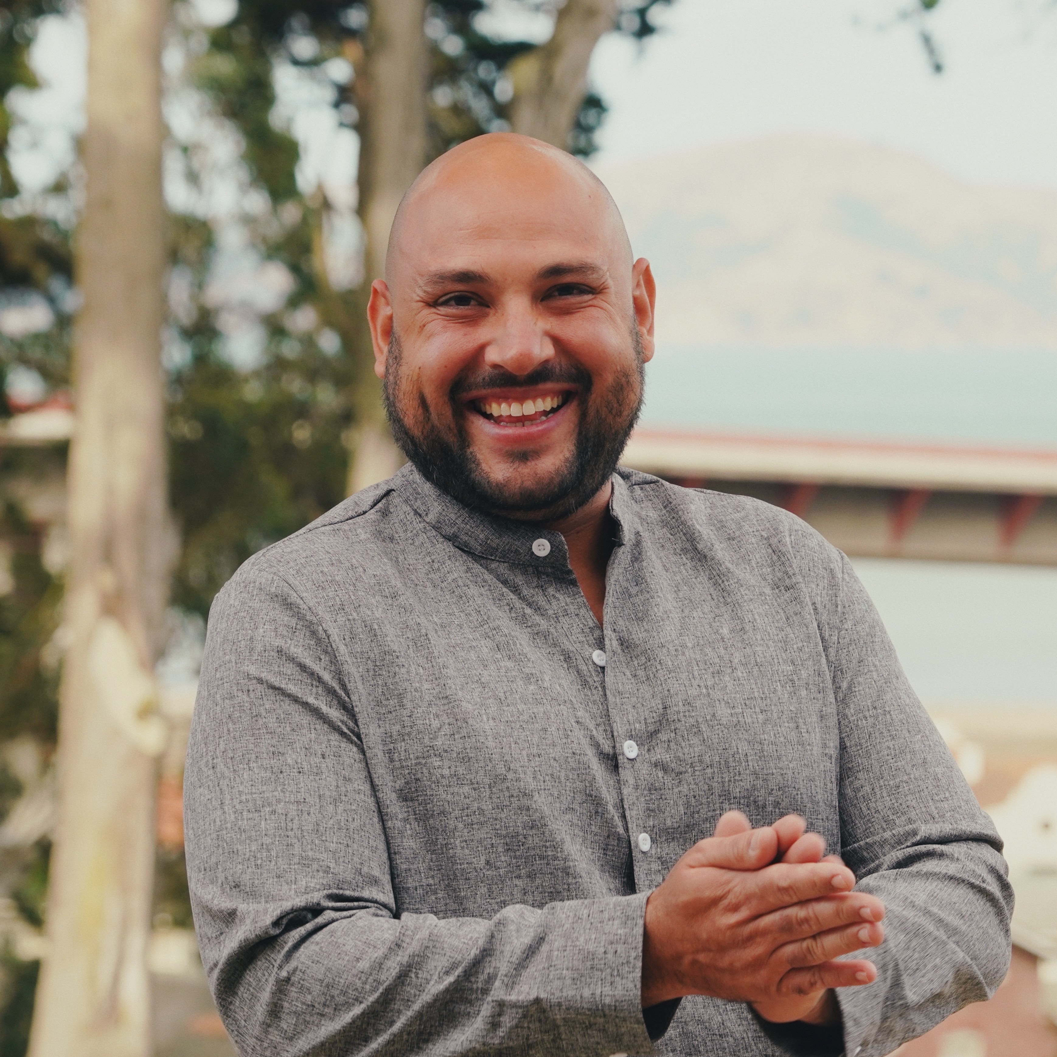 Qi Diaz headshot CROP